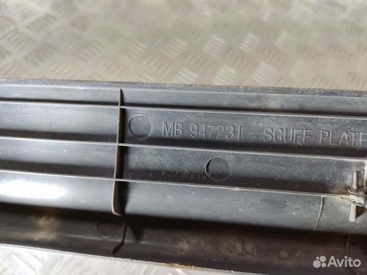 Накладка порога внутренняя комплект Mitsubishi Car