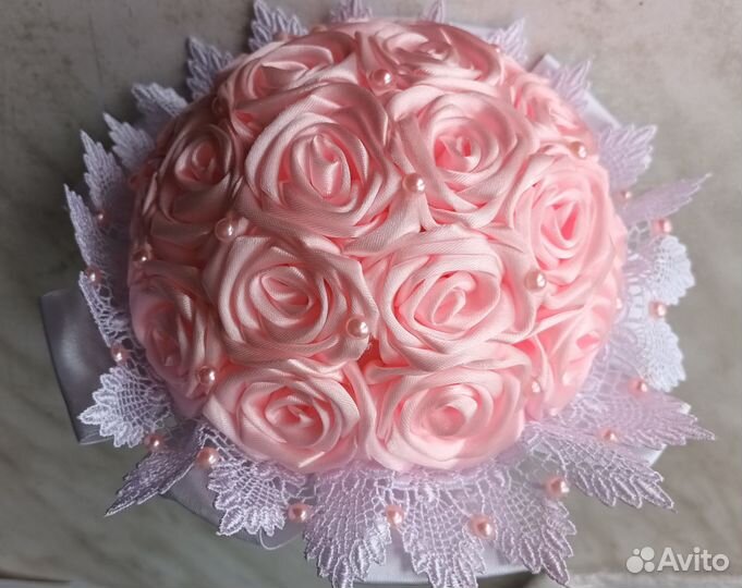 Букет из атласных лент