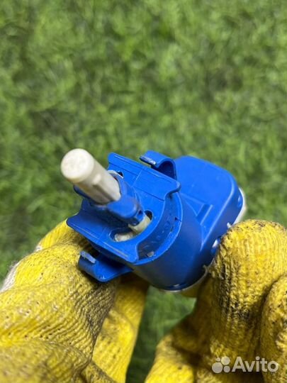 Датчик педали тормоза Volvo S60 1.6 2011