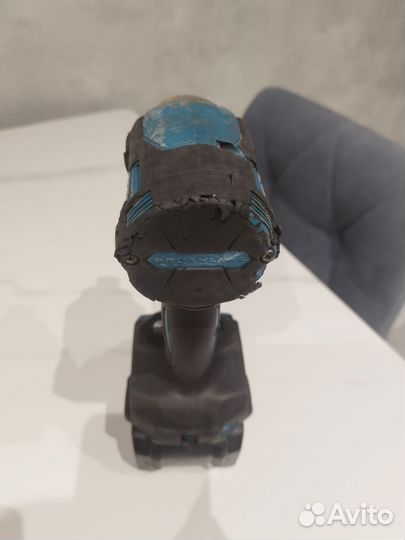 Шуруповерт makita XGT TD001G