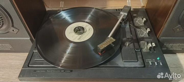 Винил радиотехника 301 с колонками s30