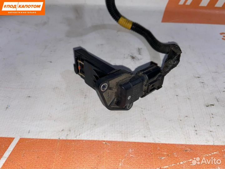 Расходомер воздуха Mitsubishi Outlander 3 2012