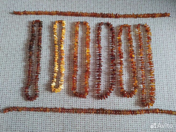 Янтарь бусы серьги браслеты и много ещё всего