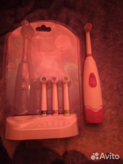 Зубная щетка