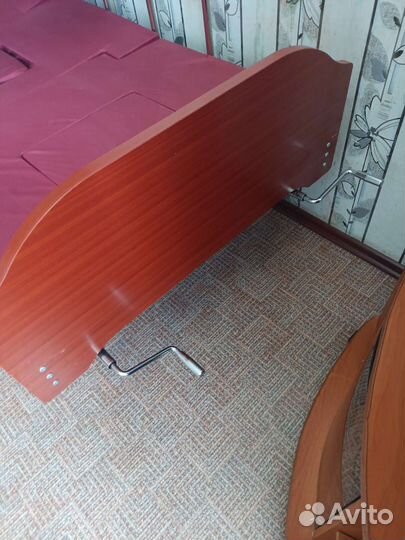 Медицинская кровать для лежачих больных