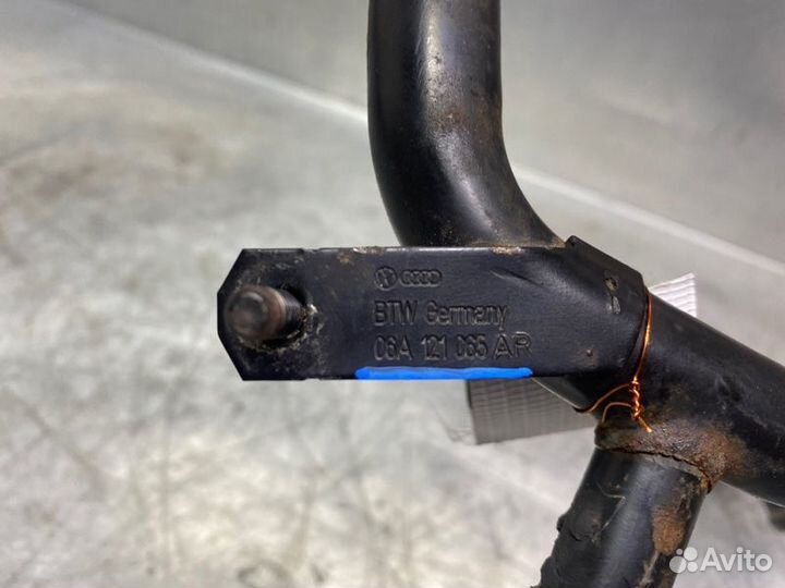 Трубка системы охлаждения Volkswagen Bora