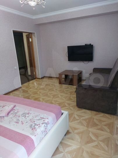 2-к. квартира, 80 м², 3/10 эт.