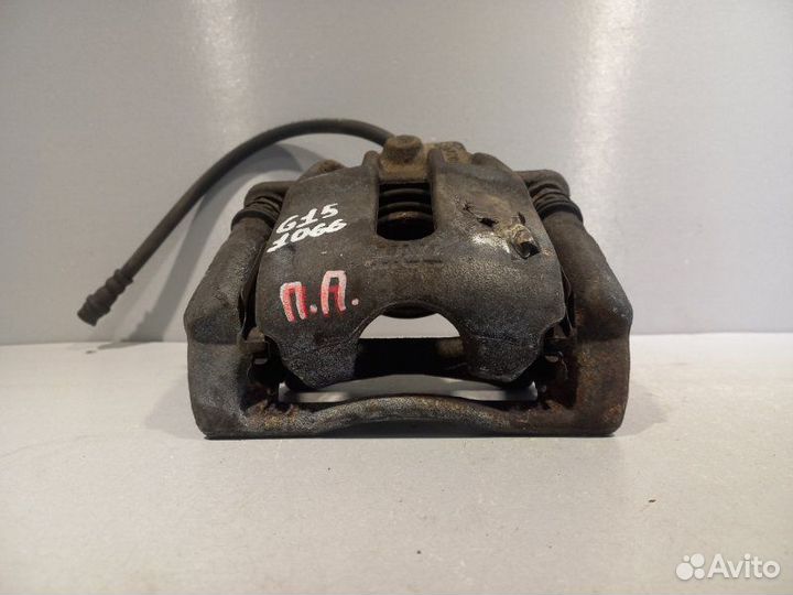 Суппорт передний правый Nissan Almera G15 седан