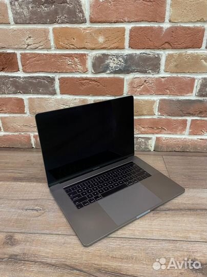 Macbook pro A1707 touch bar 2017 год на разбор