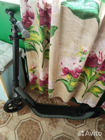 Самокат globber черно-серый