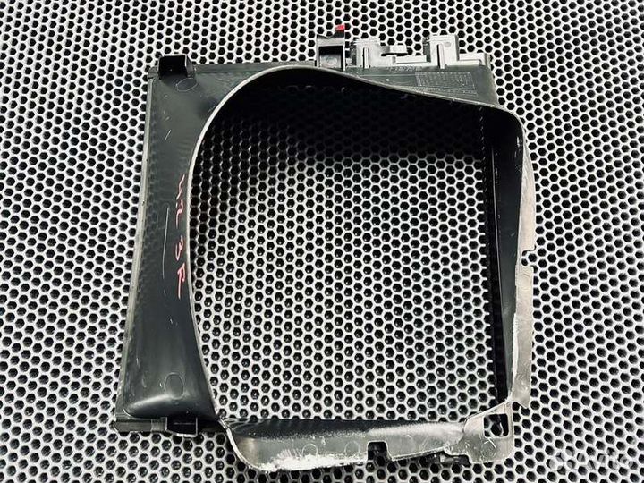 Воздуховод интеркулера Porsche Cayenne задний