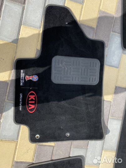 Автомобильные коврики ворсовые