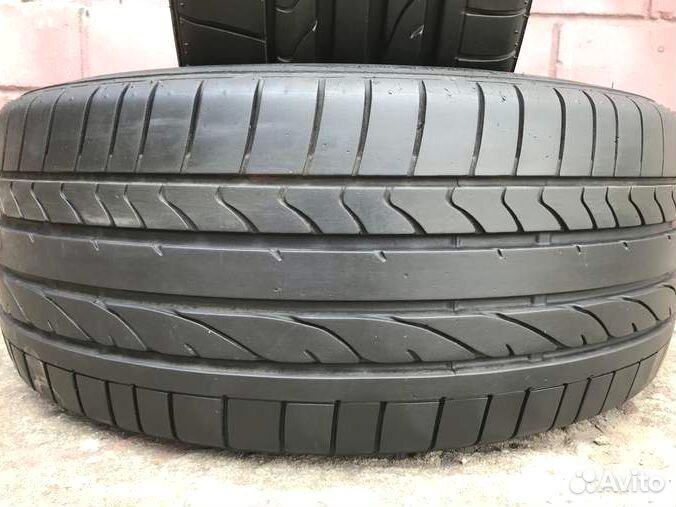 Bridgestone Potenza RE050A 235/40 R19