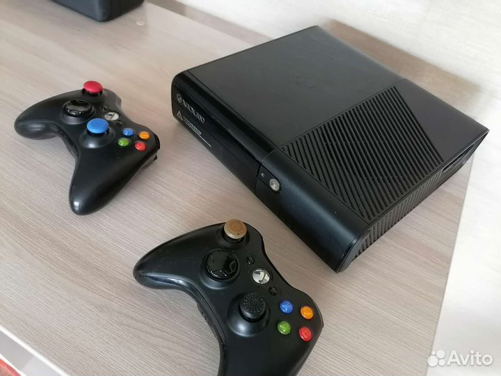Xbox 360E 500gb+2джоя, 999игр Прошита