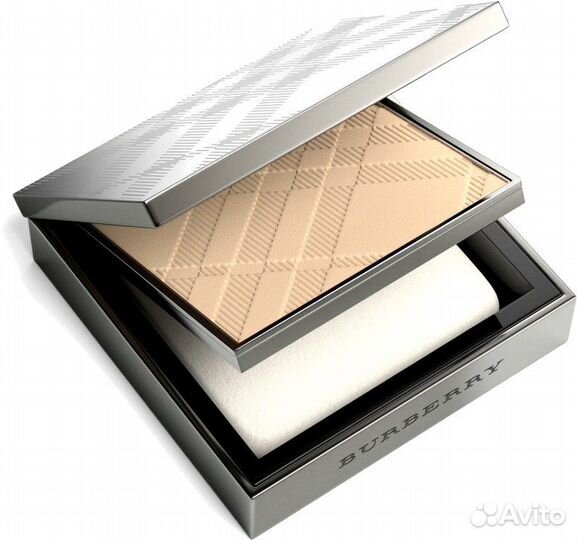 Fresh glow compact foundation deals
