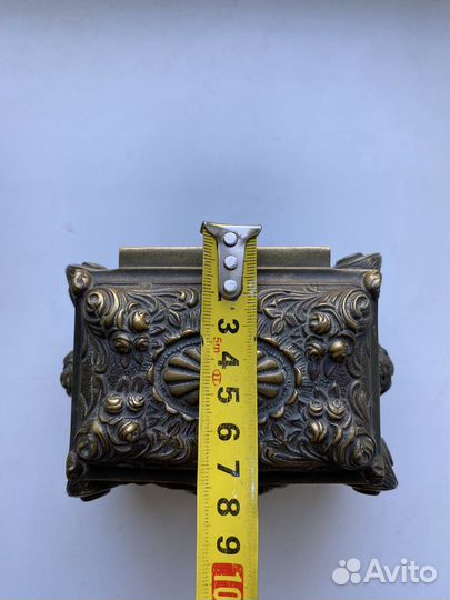 Старинная шкатулка