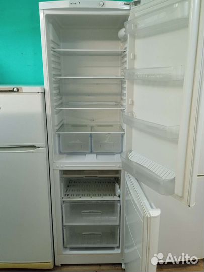 Холодильник бу indesit
