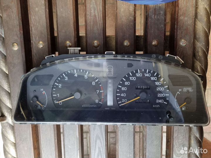 Шиток приборов Subaru legacy 1 поколение