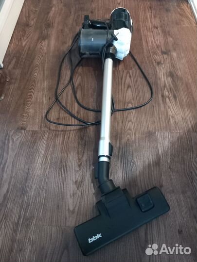 Вертикальный пылесос