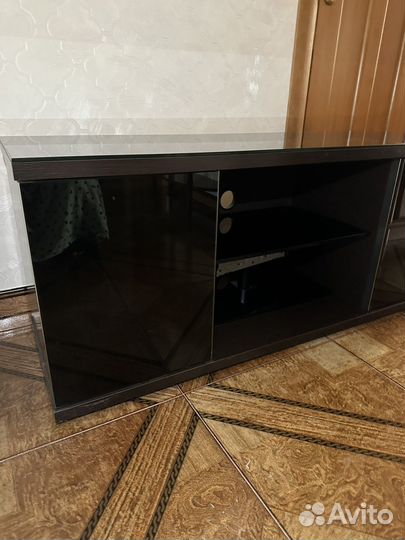 Подставка для телевизора