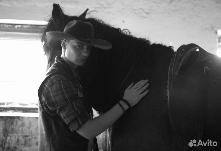 Администратор, товаровед,заместитель директора,ди