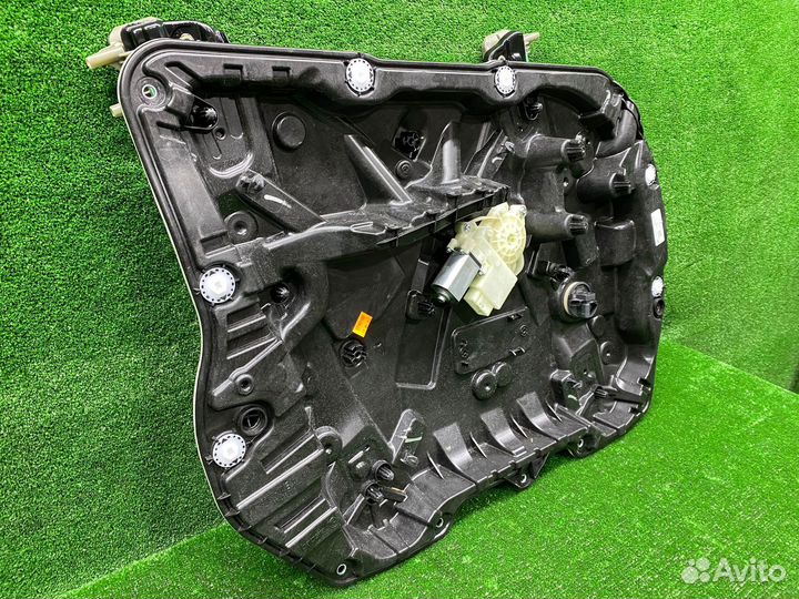 Стеклоподъемник передний левый BMW X5 G05 X7 G07