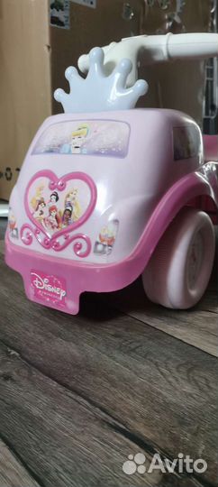 Машинка-каталка