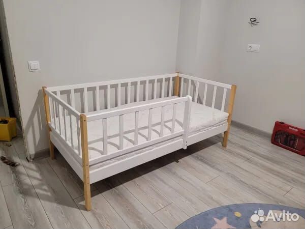 Кроватка высокий борт детская из натурального дере