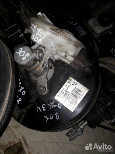 Вакуумный усилитель тормозов Peugeot 308