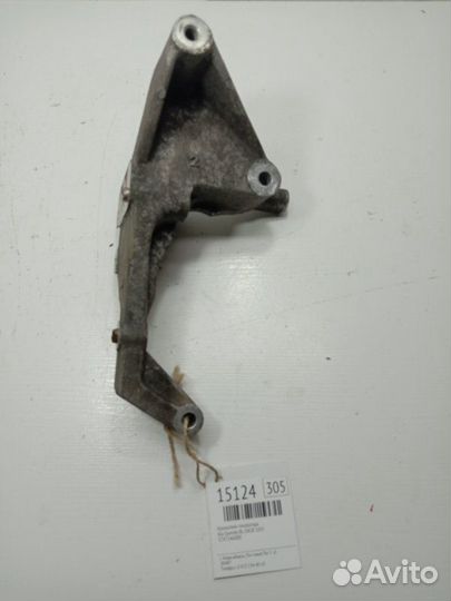 Кронштейн генератора Kia Sorento BL D4CB 2003