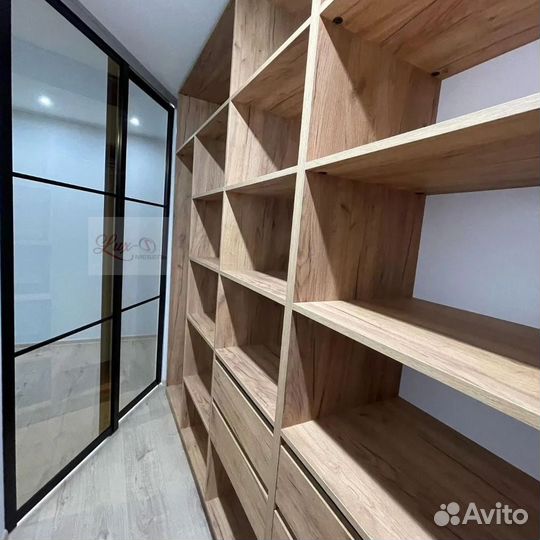 Вместительные гардеробные на заказ