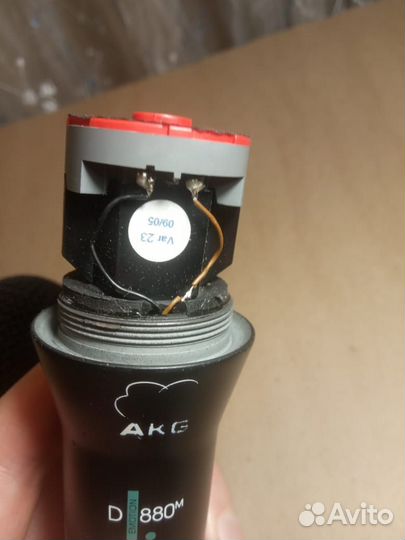 Микрофон Akg D 880m + новый кабель