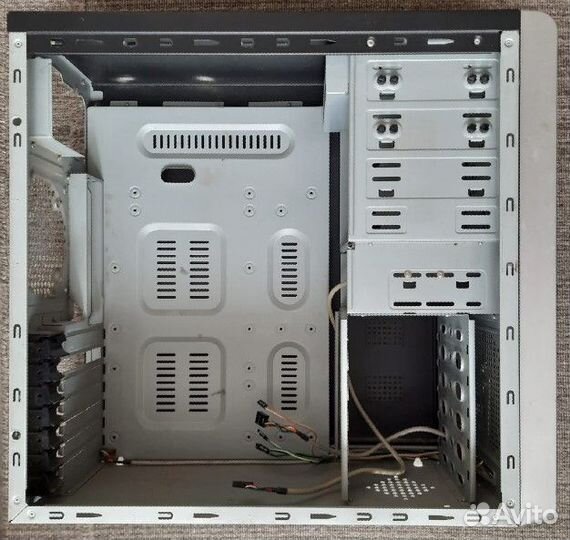 Корпус rкомпьютера ATX