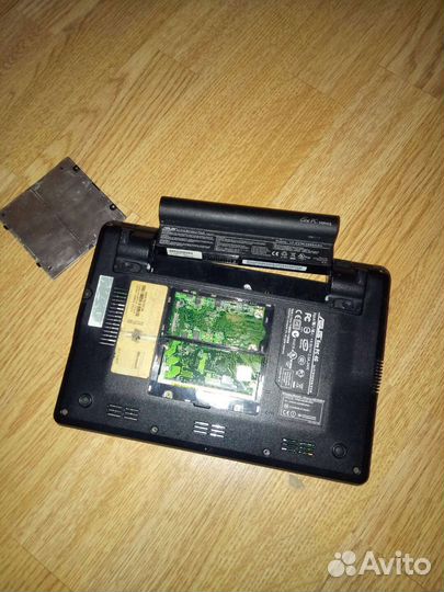 Нетбук строго на запчасти