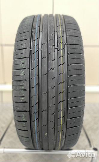 Tracmax X-Privilo RS01+ 275/45 R20