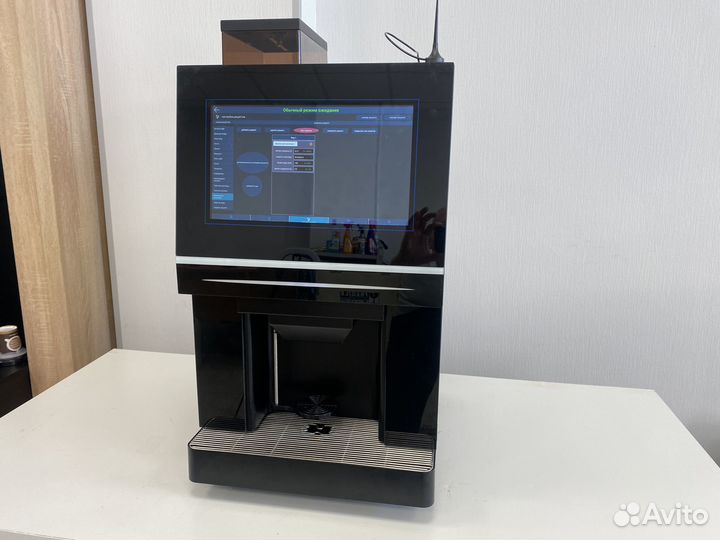 Профессиональная кофемашина для кофейни Jetinno