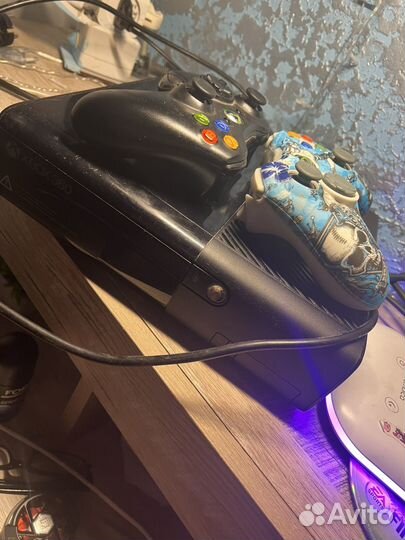 Xbox 360 с 2 джойстиками