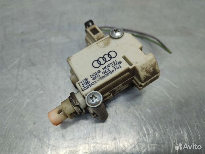 Замок лючка Audi A6 (C6) tfsi 2008 г.в