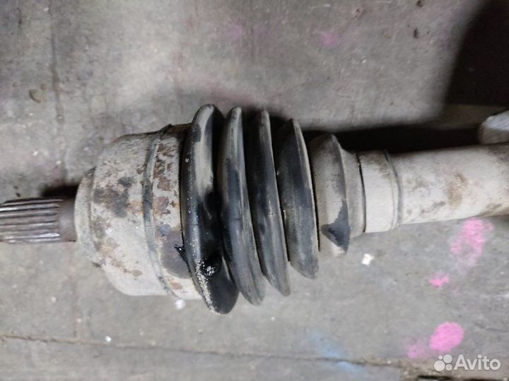 Привод передний левый Peugeot 206