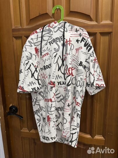 Белое худи c принтом Rock и короткими рукавами