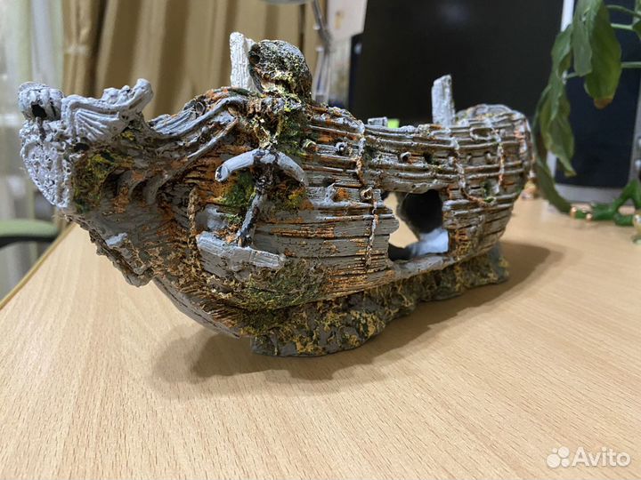 Украшение-корабль для аквариума