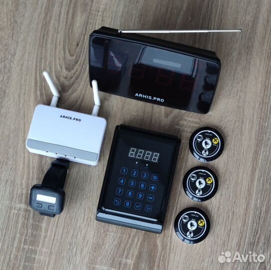 Кнопка вызова официанта комплект с часами и табло