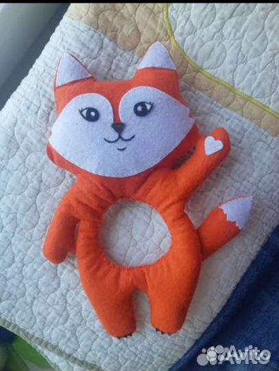 Игрушка на объектив