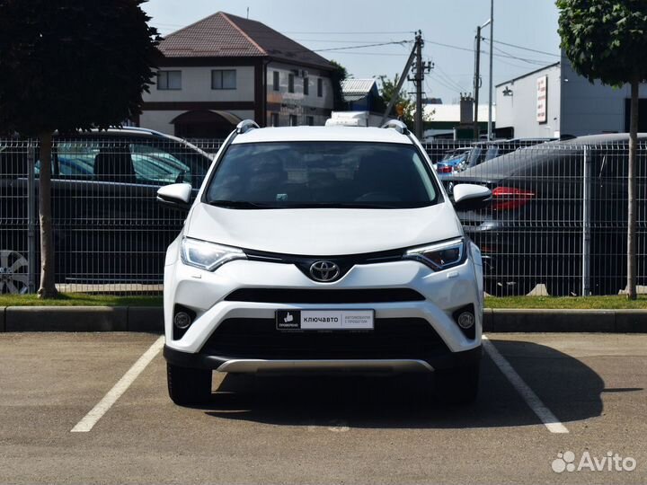 Toyota RAV4 2.2 AT, 2019, 50 000 км