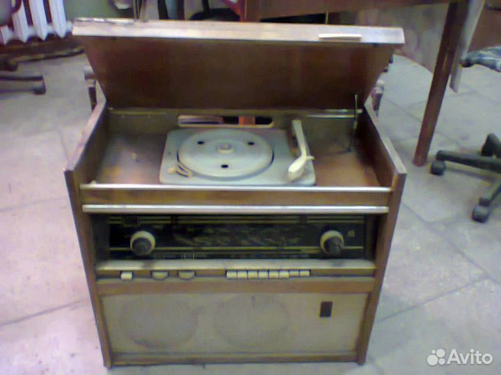 Радиола VEF Rigonda mono для восстоновления