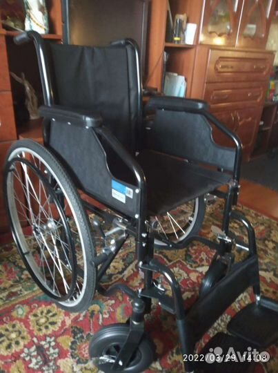 Инвалидная коляска прогулочная с ручным приводом
