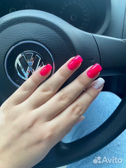 Маникюр и наращивание ногтей