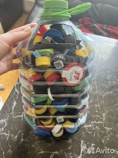 Пробки пластиковые и крышки пивные и не тольуо