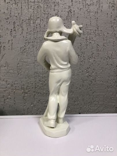 Статуэтка гипсовая, гипс. Лыжник, СССР