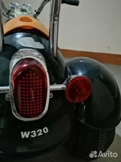 Электрический трёхколёсный мотоцикл для детей